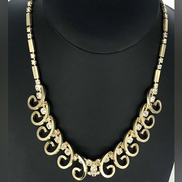 Sarah Coventry Celestial Necklace - Picture 2 of 7